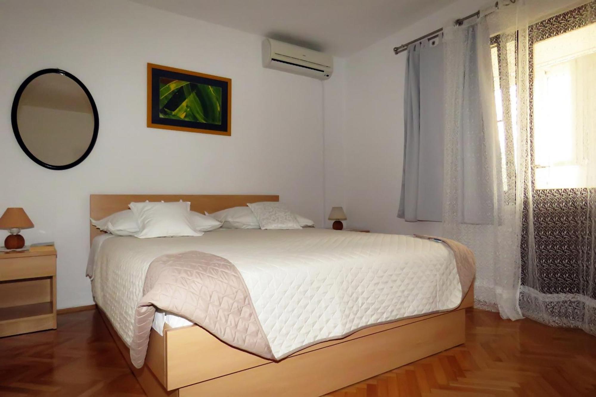 Apartments Milena & Ante Makarska Exterior photo